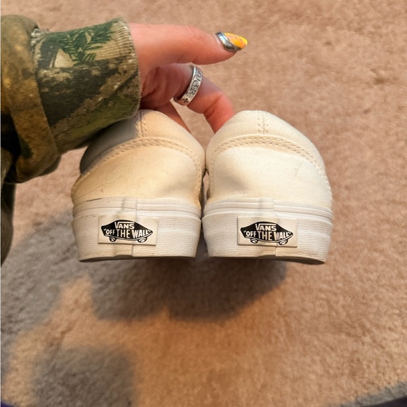 Vans Cream Sneakers - Picture 5 of 7